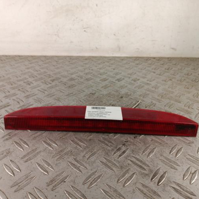 Feu arriere stop central RENAULT CLIO 2 Feu arriere stop central RENAULT CLIO 2