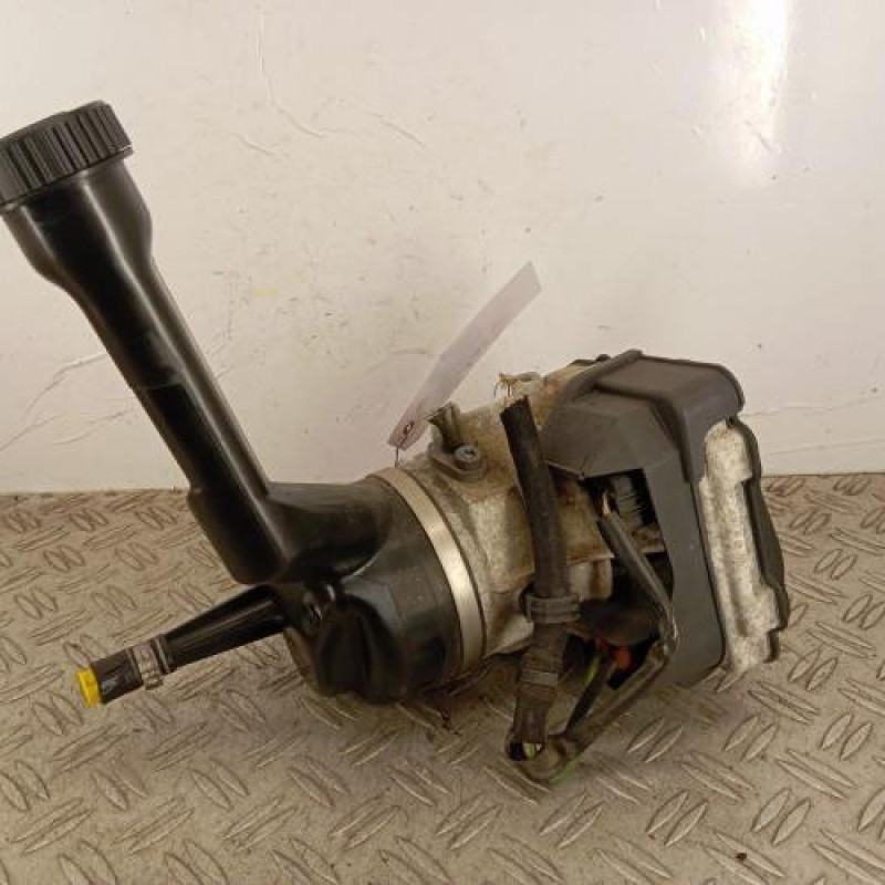 Pompe de direction PEUGEOT 308 1 SW