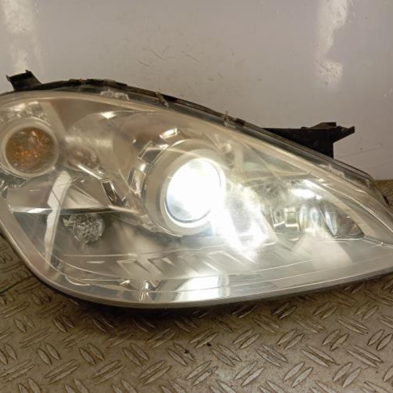 Optique avant principal droit (feux)(phare) MERCEDES CLASSE A 169