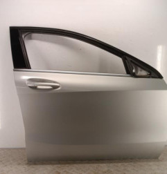 Porte avant droit MERCEDES CLASSE A 176 Photo n°1