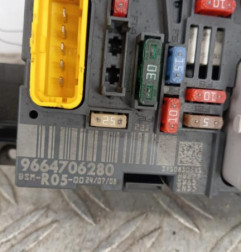 Boitier servitude moteur (BSM) PEUGEOT 308 1 SW