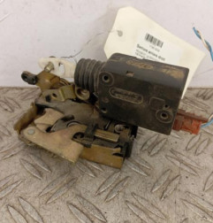 Serrure arriere droit PEUGEOT 106