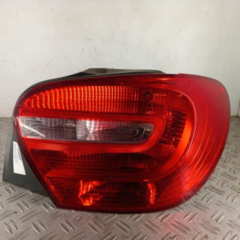 Feu arriere principal droit (feux) MERCEDES CLASSE A 176