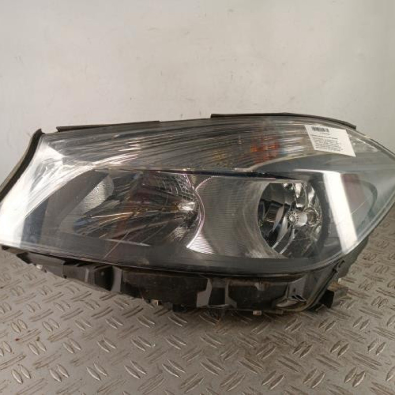 Optique avant principal gauche (feux)(phare) MERCEDES CLASSE A 176