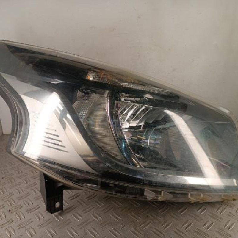 Optique avant principal droit (feux)(phare) FIAT TALENTO
