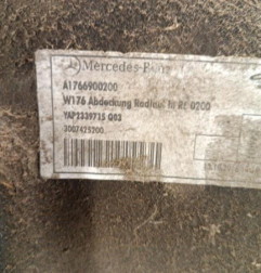Pare boue arriere droit MERCEDES CLASSE A 176