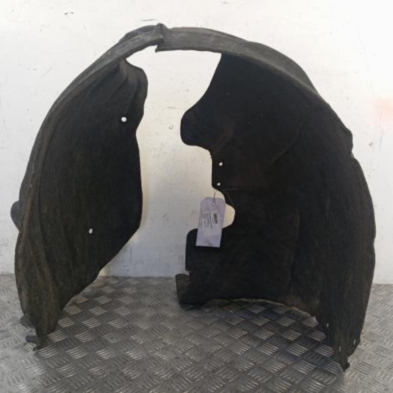 Pare boue avant droit FORD FOCUS 4 Pare boue avant droit FORD FOCUS 4