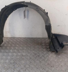 Pare boue avant gauche TOYOTA COROLLA VERSO 2 Photo n°1