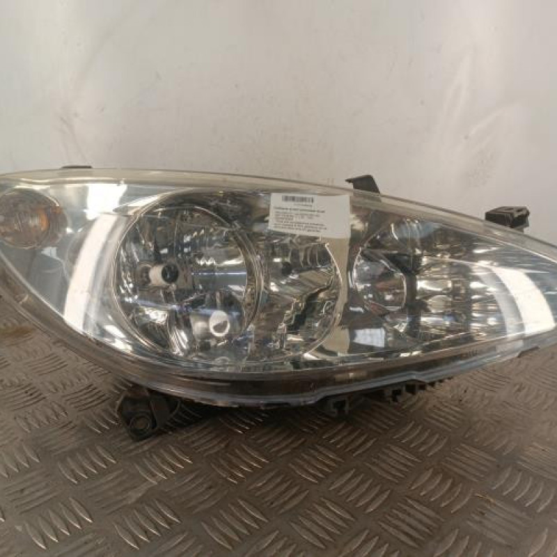 Optique avant principal droit (feux)(phare) PEUGEOT 307
