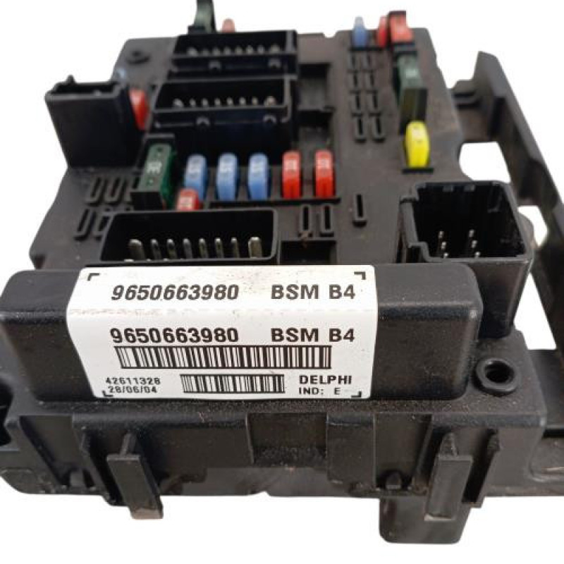 Boitier servitude moteur (BSM) PEUGEOT 206 Boitier servitude moteur (BSM) PEUGEOT 206
