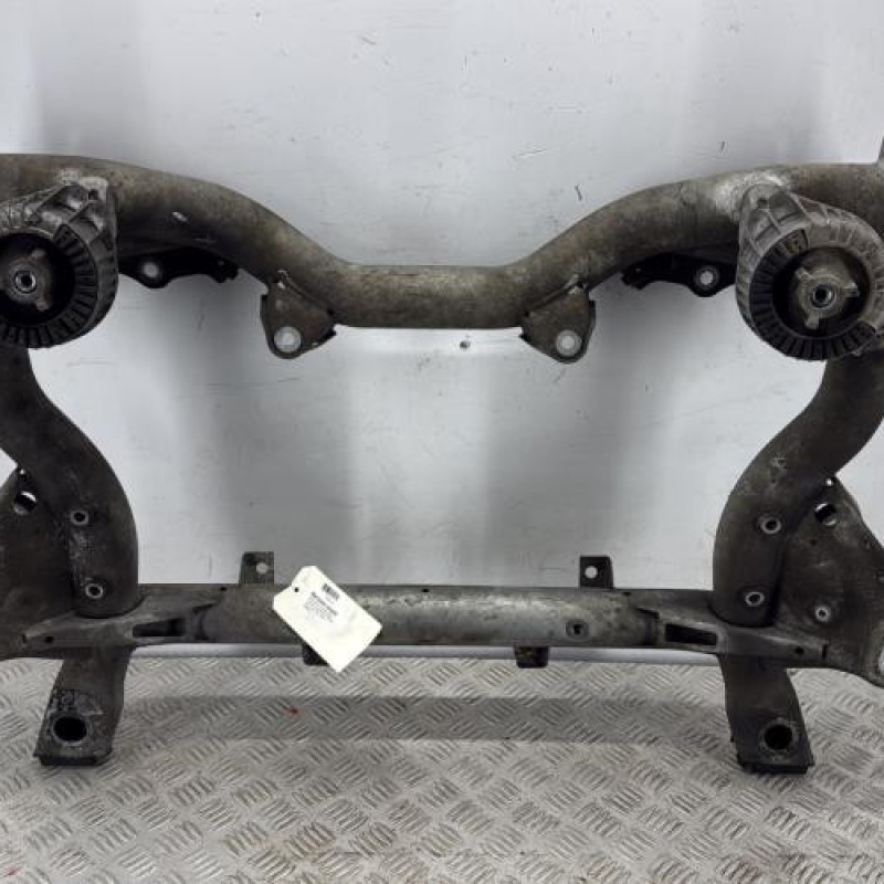 Berceau avant MERCEDES CLASSE C 204