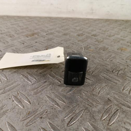 Interrupteur de leve vitre arriere gauche MERCEDES CLASSE A 176 Photo n°1