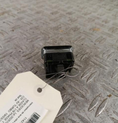 Interrupteur de leve vitre arriere gauche MERCEDES CLASSE A 176