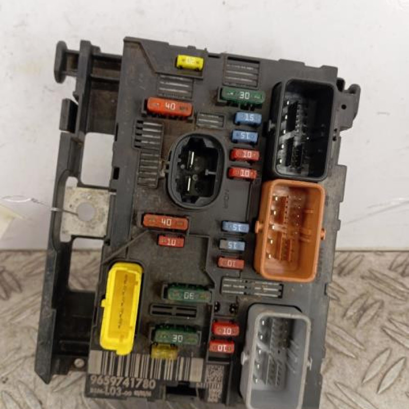 Boitier servitude moteur (BSM) CITROEN C3 1 Boitier servitude moteur (BSM) CITROEN C3 1