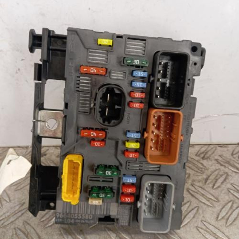 Boitier servitude moteur (BSM) CITROEN C3 1 Boitier servitude moteur (BSM) CITROEN C3 1