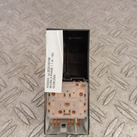 Interrupteur de leve vitre avant gauche NISSAN MICRA 3