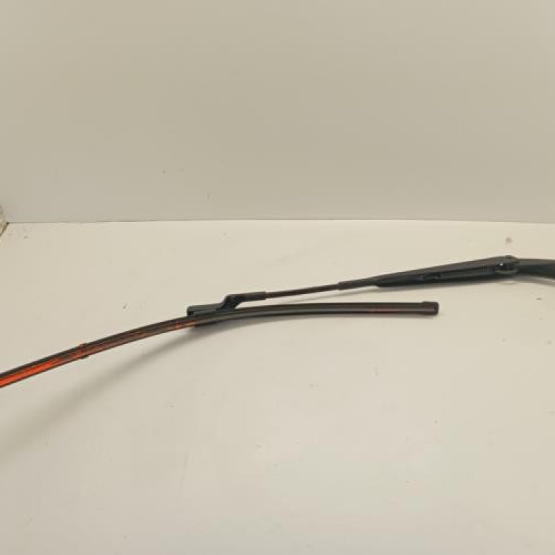 Bras essuie glace avant gauche PEUGEOT 2008 2