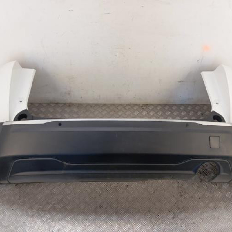 Pare choc arriere PEUGEOT 2008 2