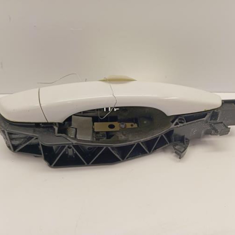 Poignee porte arriere droit PEUGEOT 2008 2