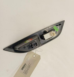 Interrupteur de leve vitre arriere droit PEUGEOT 2008 2