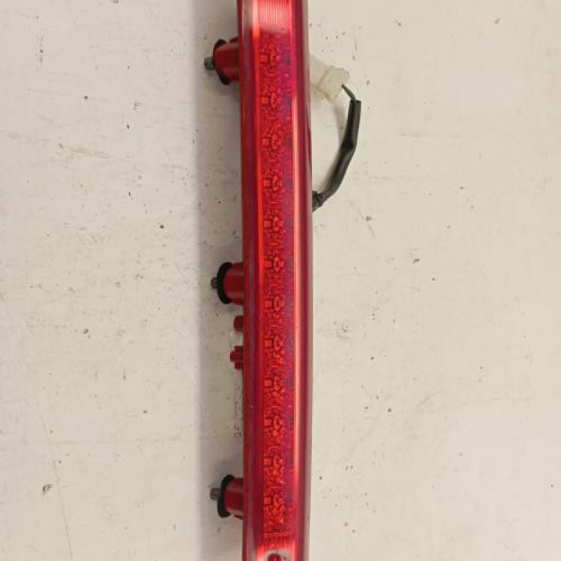 Feu arriere stop central HYUNDAI I 30 1 Feu arriere stop central HYUNDAI I 30 1