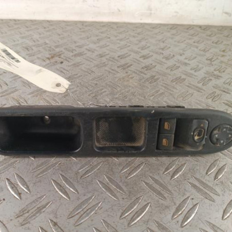 Interrupteur de leve vitre avant gauche PEUGEOT 207 Photo n°1