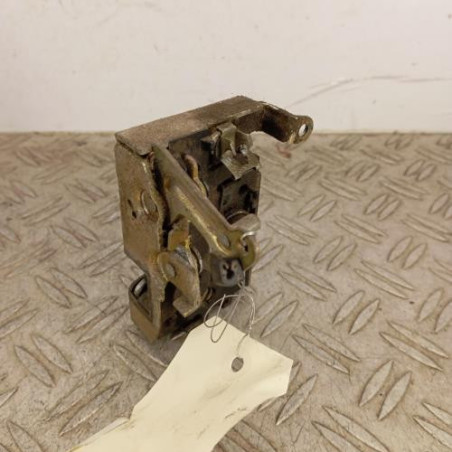Serrure avant gauche CITROEN SAXO