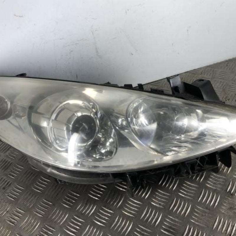 Optique avant principal droit (feux)(phare) PEUGEOT 307