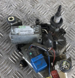 Moteur essuie glace arriere PEUGEOT 306 Photo n°1