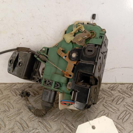 Serrure arriere droit VOLKSWAGEN PASSAT 4 Photo n°1