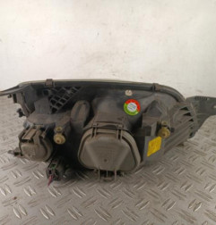 Optique avant principal gauche (feux)(phare) FORD FIESTA 4