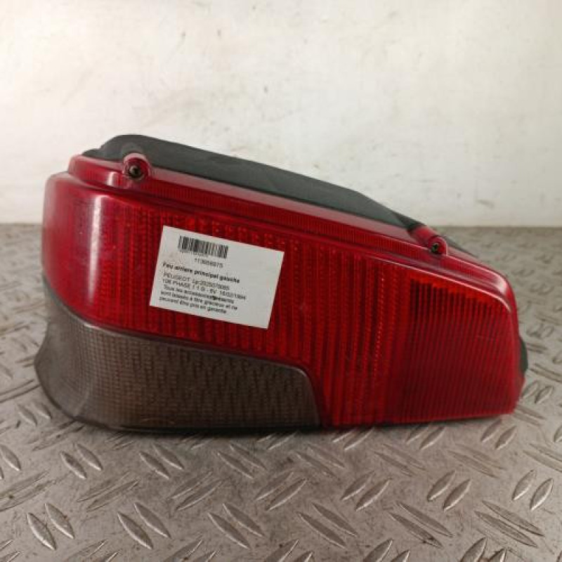 Feu arriere principal gauche (feux) PEUGEOT 106