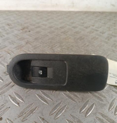Interrupteur de leve vitre avant droit RENAULT SCENIC 2 Photo n°1