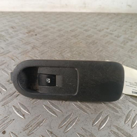 Interrupteur de leve vitre avant droit RENAULT SCENIC 2 Photo n°1