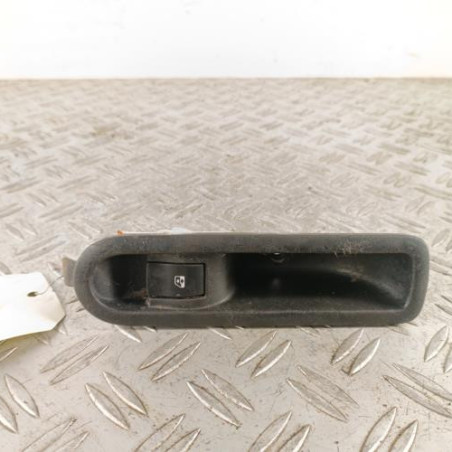 Interrupteur de leve vitre arriere droit RENAULT SCENIC 2 Photo n°1