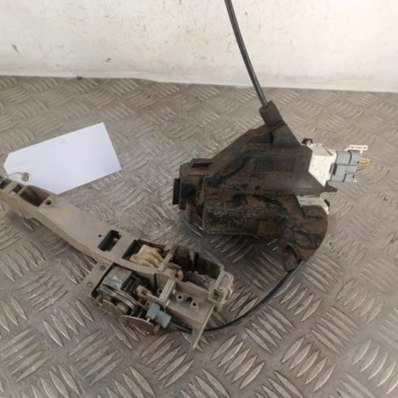 Serrure arriere droit PEUGEOT 407 Serrure arriere droit PEUGEOT 407