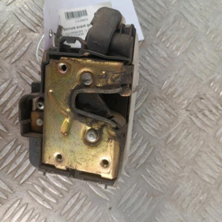Serrure avant gauche VOLKSWAGEN POLO 3