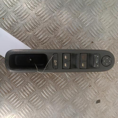 Interrupteur de leve vitre avant gauche PEUGEOT 3008 1 Photo n°1