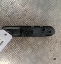 Interrupteur de leve vitre avant gauche PEUGEOT 3008 1