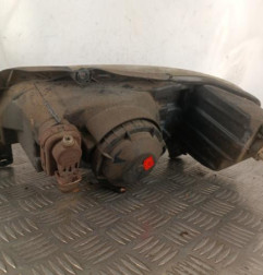 Optique avant principal droit (feux)(phare) PEUGEOT 106