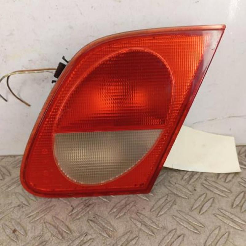 Feu arriere secondaire gauche (feux) MERCEDES CLASSE E 210