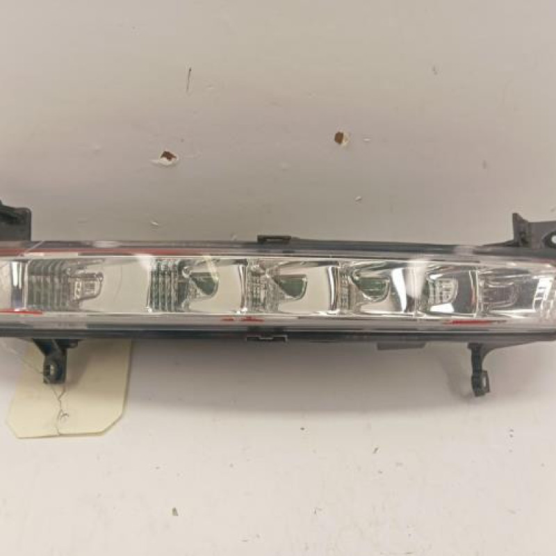 Feu diurne avant droit CITROEN C4 PICASSO 1 Feu diurne avant droit CITROEN C4 PICASSO 1