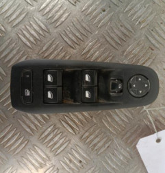 Interrupteur de leve vitre avant gauche PEUGEOT 308 2 Photo n°1