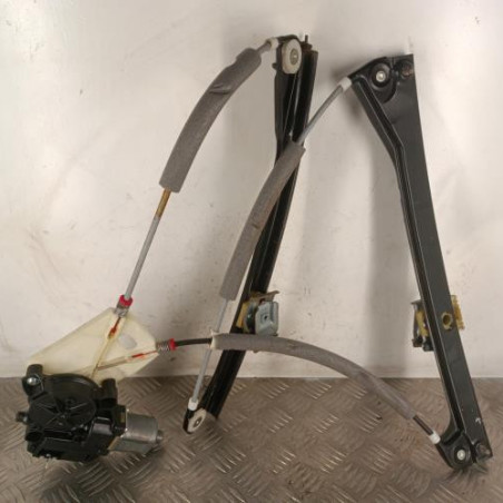 Leve vitre electrique avant gauche VOLKSWAGEN POLO 5