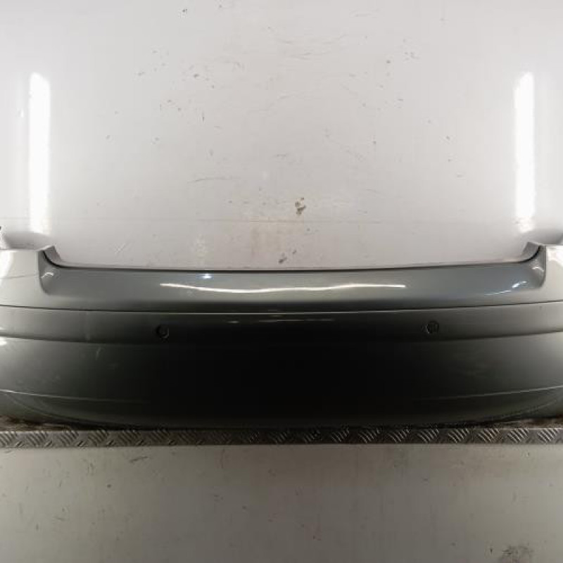 Pare choc arriere VOLKSWAGEN PASSAT 4