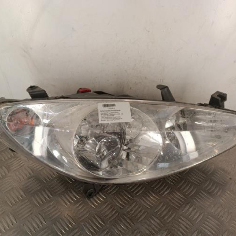 Optique avant principal droit (feux)(phare) PEUGEOT 307