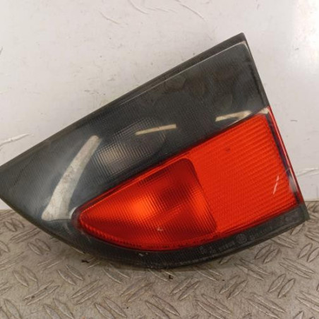 Feu arriere secondaire droit (feux) RENAULT MEGANE 1 Photo n°1