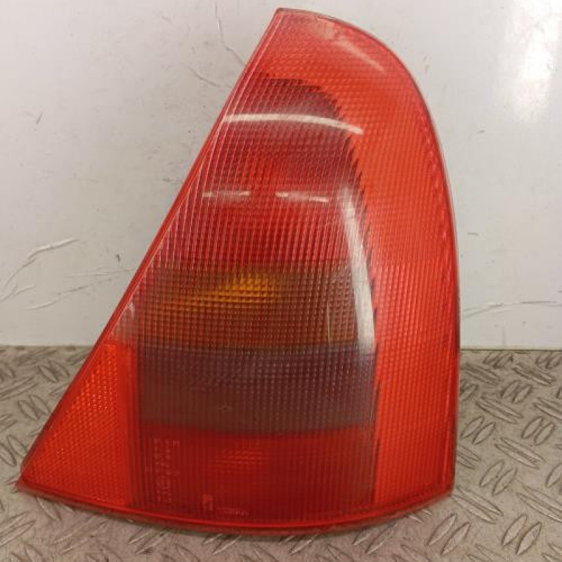 Feu arriere principal droit (feux) RENAULT CLIO 2