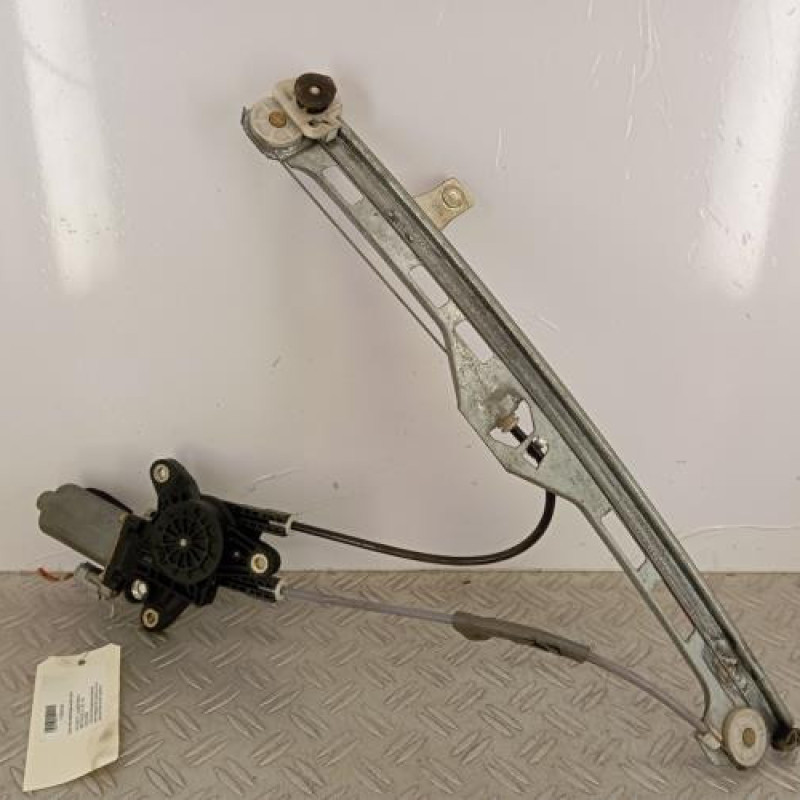 Leve vitre electrique avant droit PEUGEOT 306