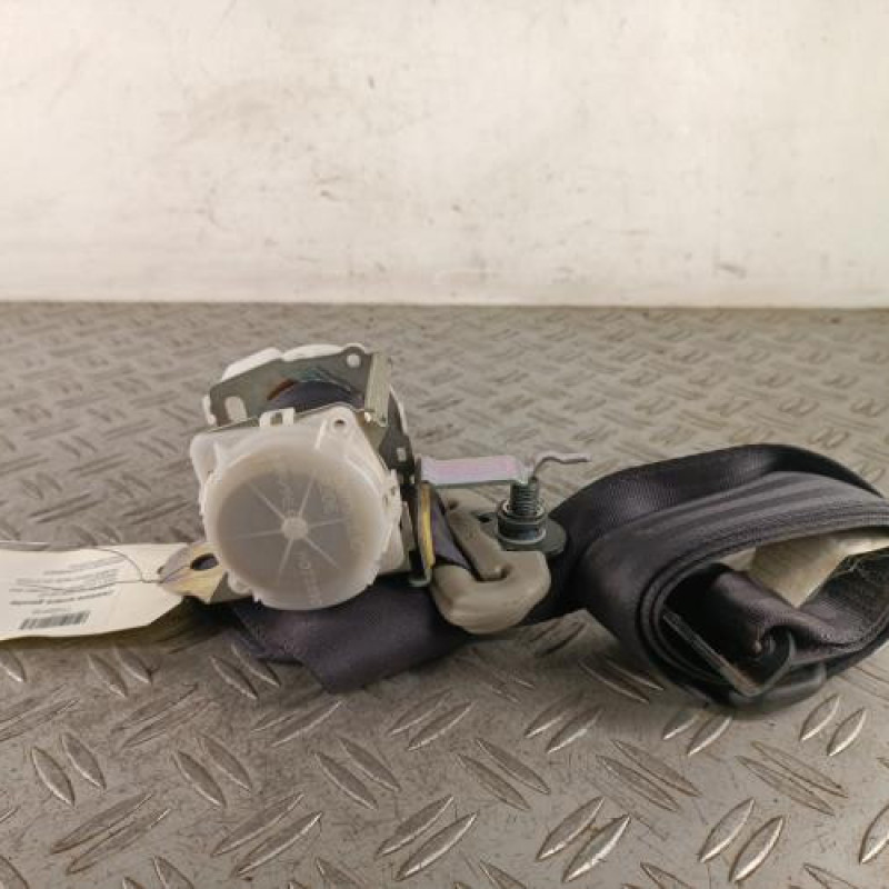 Ceinture arriere gauche SUZUKI SX4 1 Ceinture arriere gauche SUZUKI SX4 1